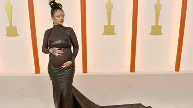 Rihanna deslumbra al mundo con su embarazo sobre la alfombra roja de los Premios Oscar