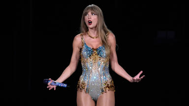 De aplausos a ovación de casi 10 minutos para una Taylor Swift que puso en pie al público de California