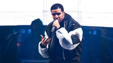 Drake actuando en el O2 Arena de Londres en el año 2014