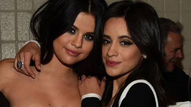Se disparan los rumores de colaboración entre Selena Gomez y Camila Cabello tras un vídeo en TikTok