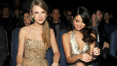Selena y Taylor