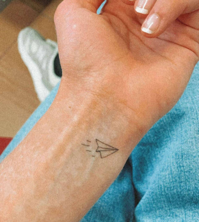 Elena se hecho su primer tatuaje y nos ha explicado lo que significa para ella MegaStar Morning Show - MegaStarFM