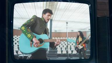 Sebastián Yatra lanza su polémico temazo 'TV', junto a su videoclip más perruno hasta el momento